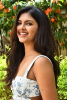 Roopa Srinivas Blooms in a Gorgeous Floral Look